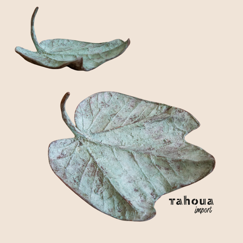 Bronze leaf bowl - Turquoise