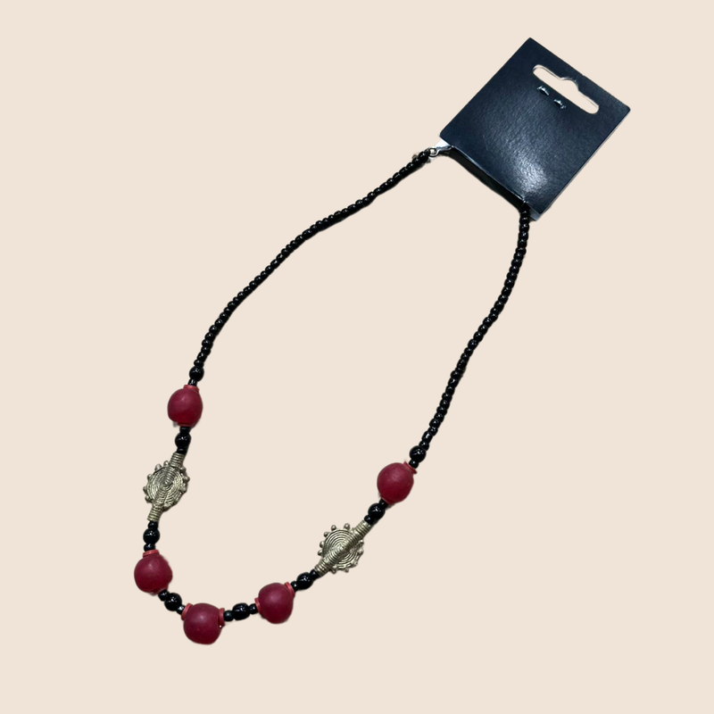 Necklace red beads with gold bronze details