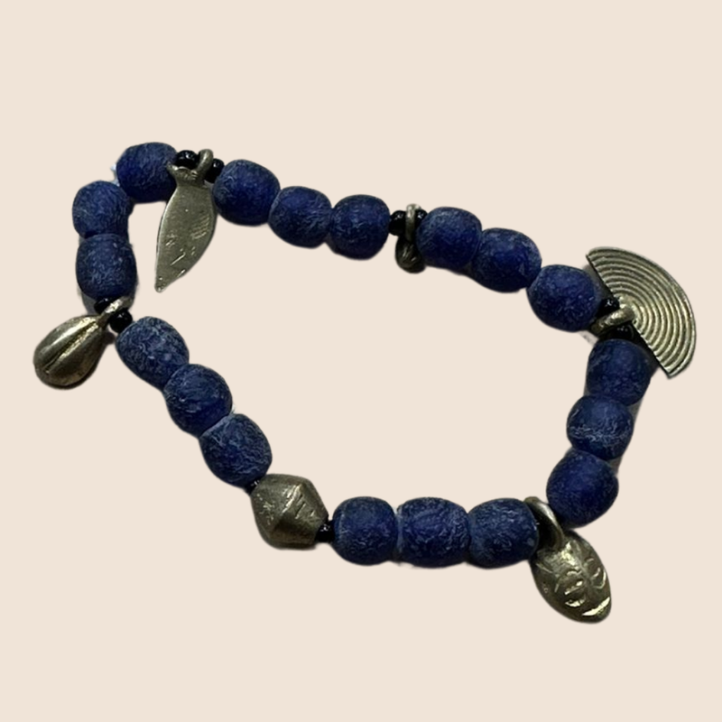 Bracelet with bronze details