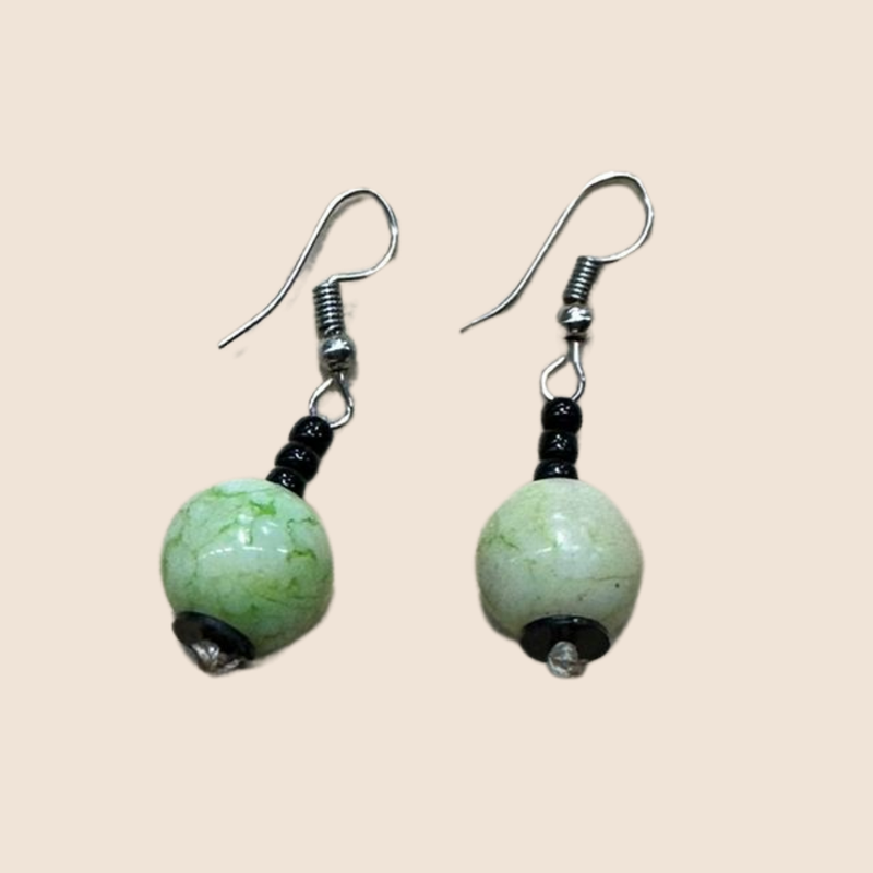 Earrings with lime bead